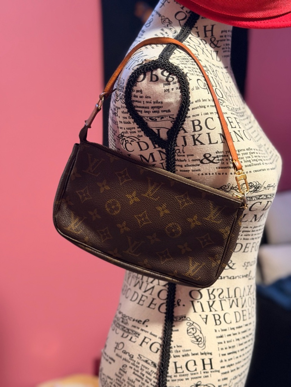 Louis Vuitton Vintage Monogram Canvas Pochette